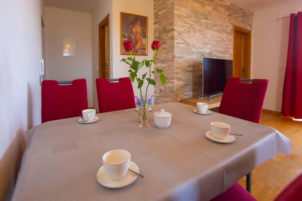 מאקרסקה Apartments Vladimir #5 מראה חיצוני תמונה