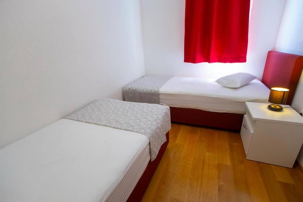 מאקרסקה Apartments Vladimir #5 מראה חיצוני תמונה